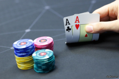 用AA和AK举例聊聊扑克范围和概率的问题