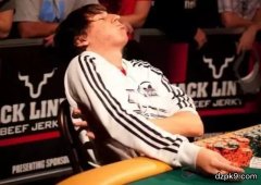 再厉害的德州扑克玩家都有下风期