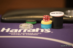 打德州扑克降低级别后应当如何做调整