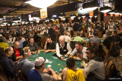 德州扑克锦标赛打法策略