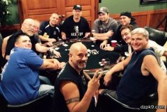 打现场扑克的盈利技巧