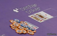 翻牌圈在不利位置拿超强牌下注还是过牌