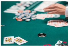 面对河底的全押，看看有没有诈唬的阻断牌