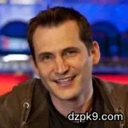 假装一手强牌的好处