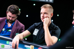 线上扑克高手Viktor Blom