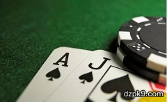 一手打错的坚果同花听牌