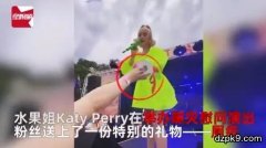 疫情期间的外国人都是怎么玩德州扑克的？