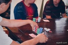 有位置有主动权的两人四次下注底池