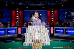 德国牌手Koray Aldemir夺得2021WSOP主赛冠军