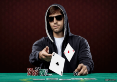 玩德州扑克花式挡脸