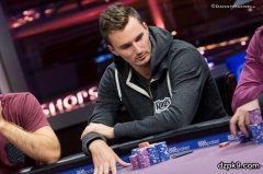 对抗顶对的河牌超池下注