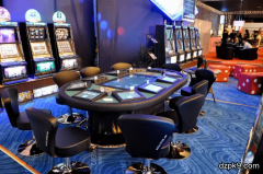 疫情后的线下扑克未来，是否要依靠电子牌桌和